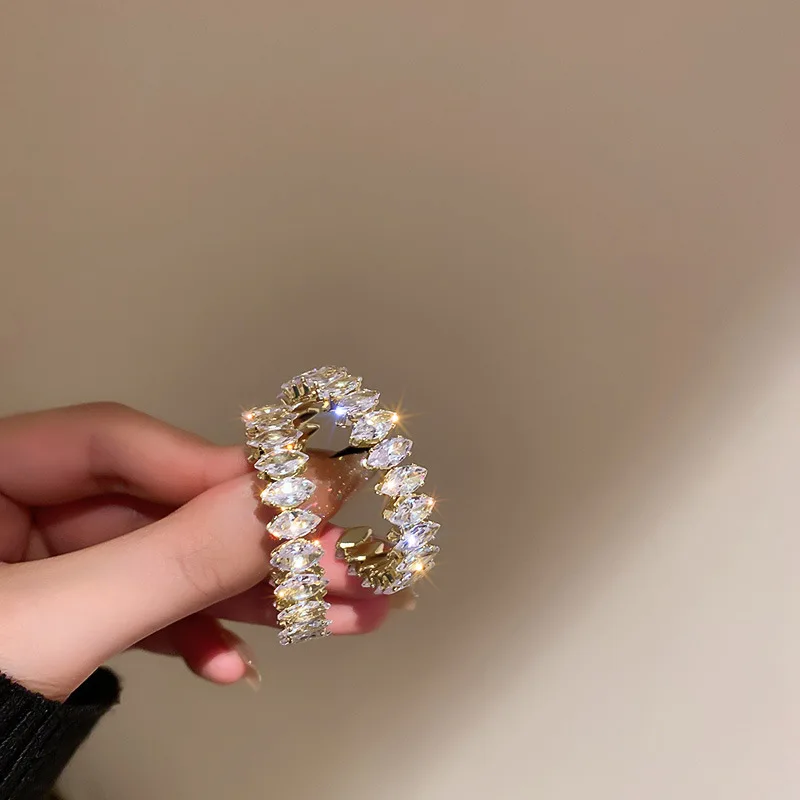 Barlaycs 925 Silver Jewelry Zircon C Shape Luxury Hoop Earrings 2021 Designer Statement Earrings Women Fashion Jewelry Wholesale