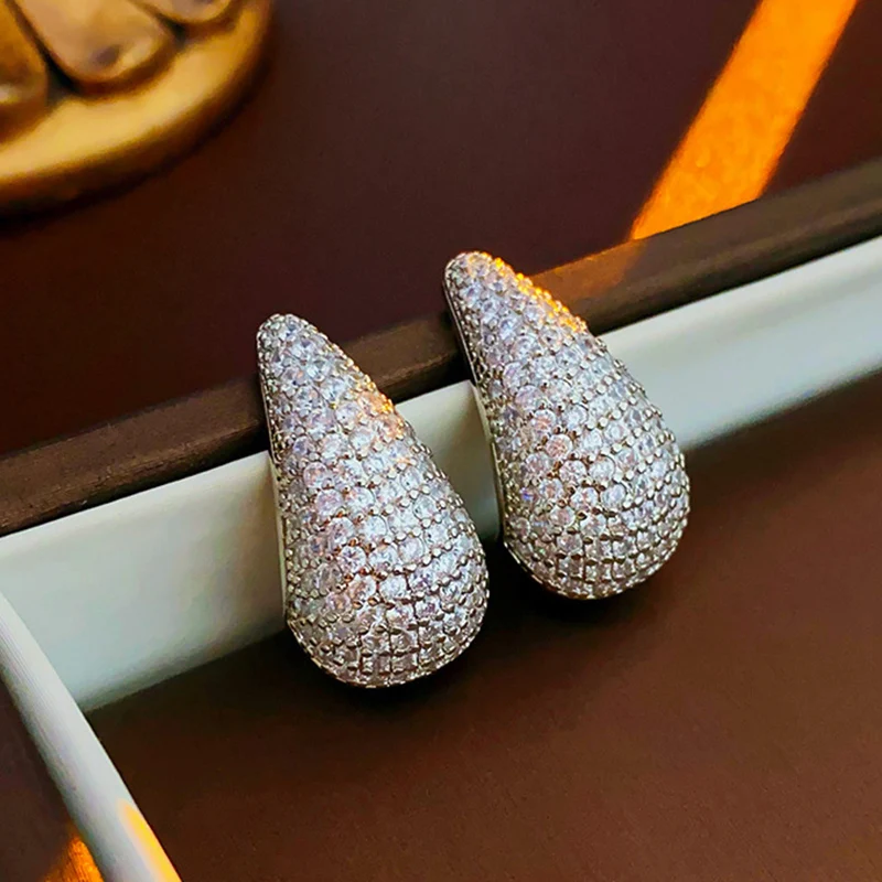 New Arrival Water Drop Earrings Cubic Zirconia Fashion Jewelry Silver Plated Simple Geometric Chunky Stud Earrings