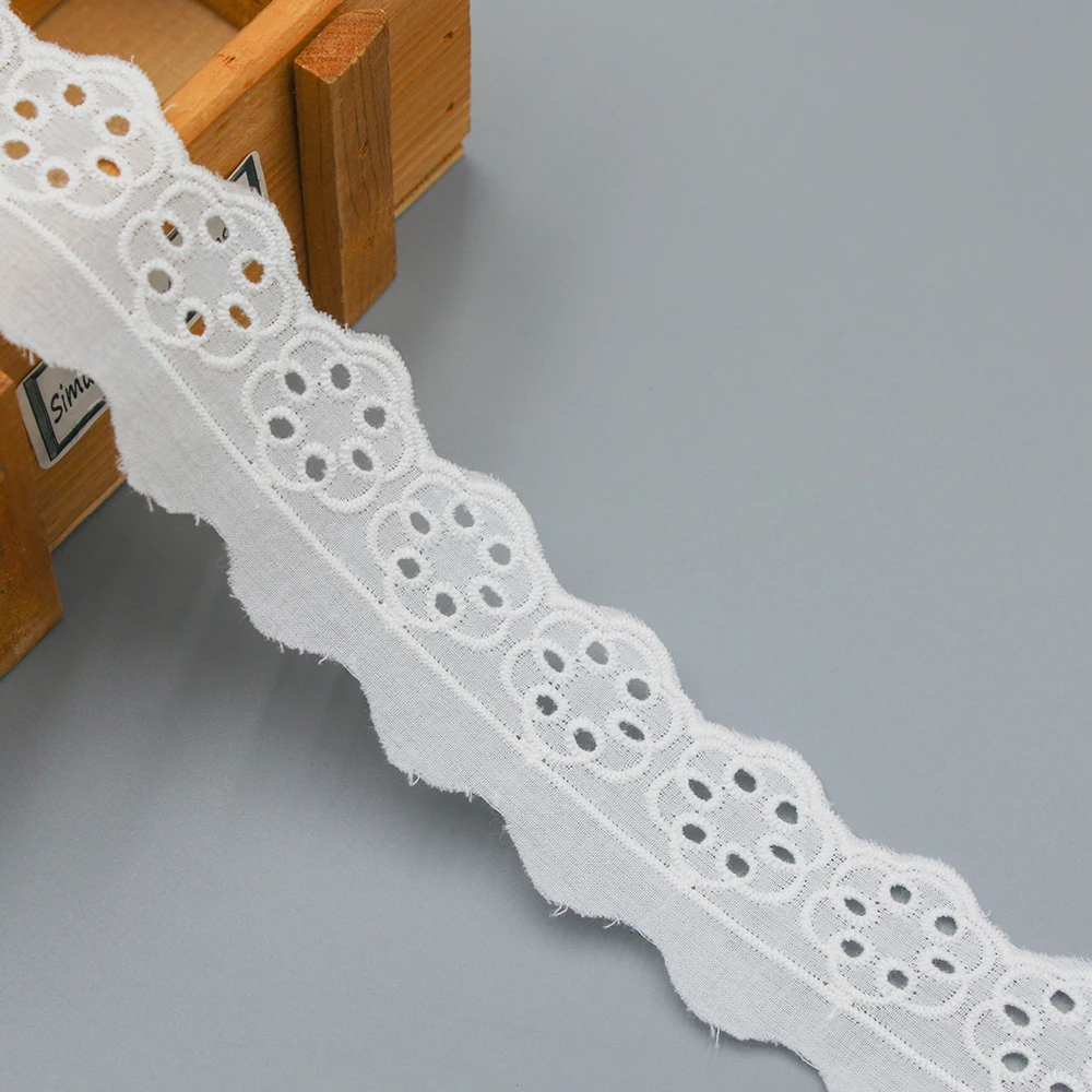 OEM Hot Sale Luxury White 100% Cotton Embroidery Border cotton Laces Trim for Decoration