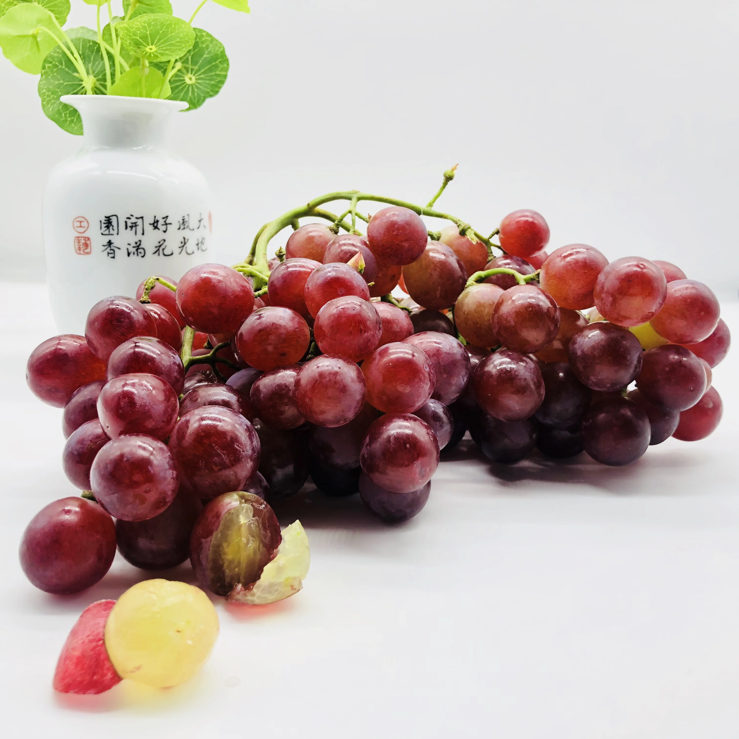 Chinese New Season Fresh High Quality Shine Muscat Grape For Export