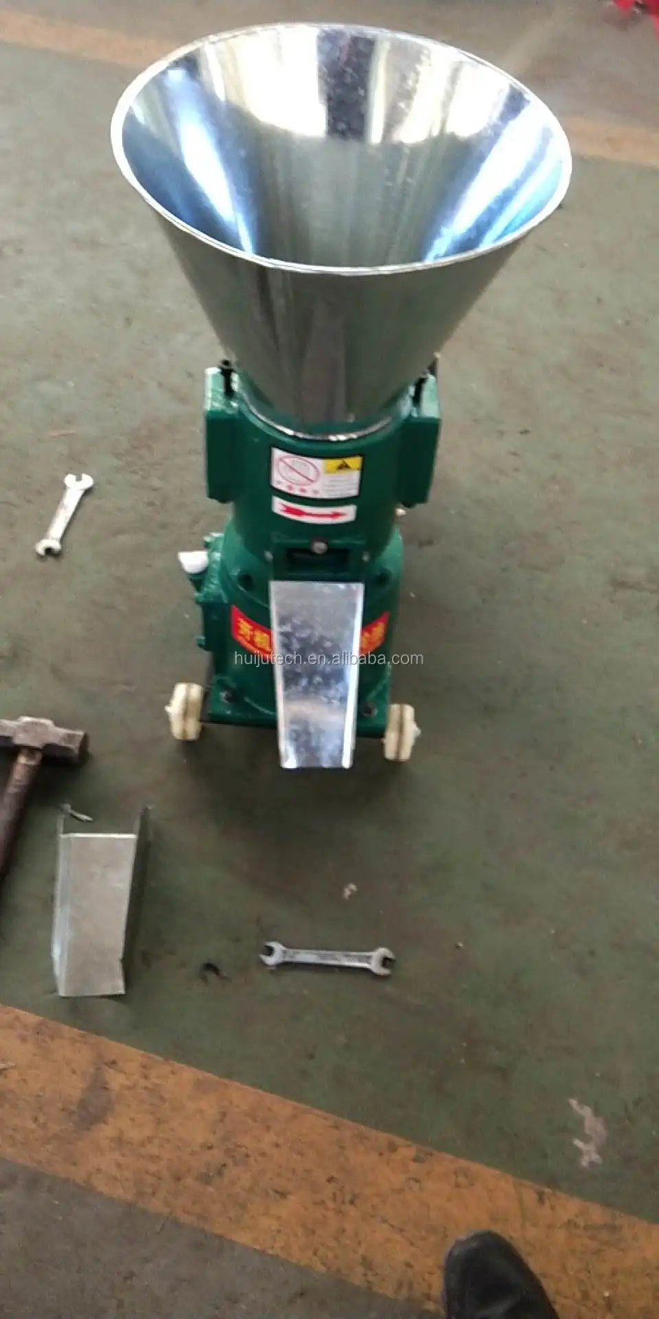 Automatic 100kg/hour Animal feed pellet mill/pelletizing machines