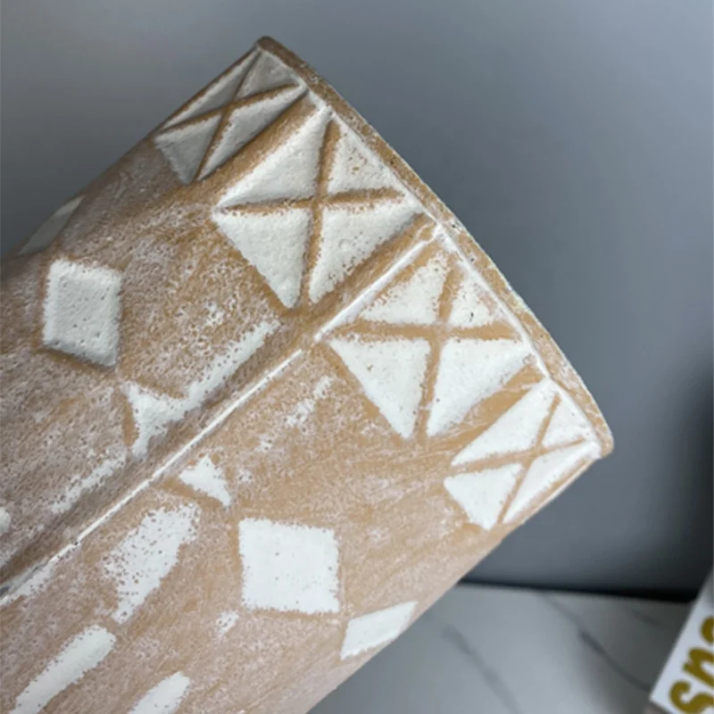 Lander Handmade terracotta decorative rustic farmhouse metal flower vase for home decoration