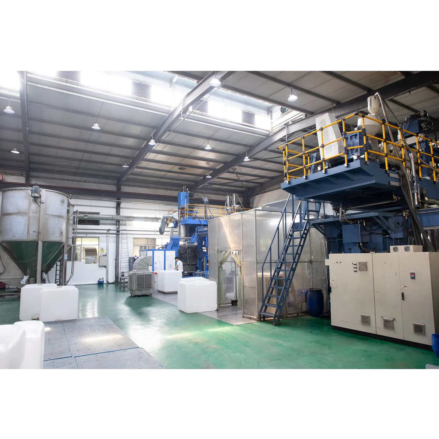 White 1000L 1000kg 275 gallon Square IBC tote for chemical liquid water food tank