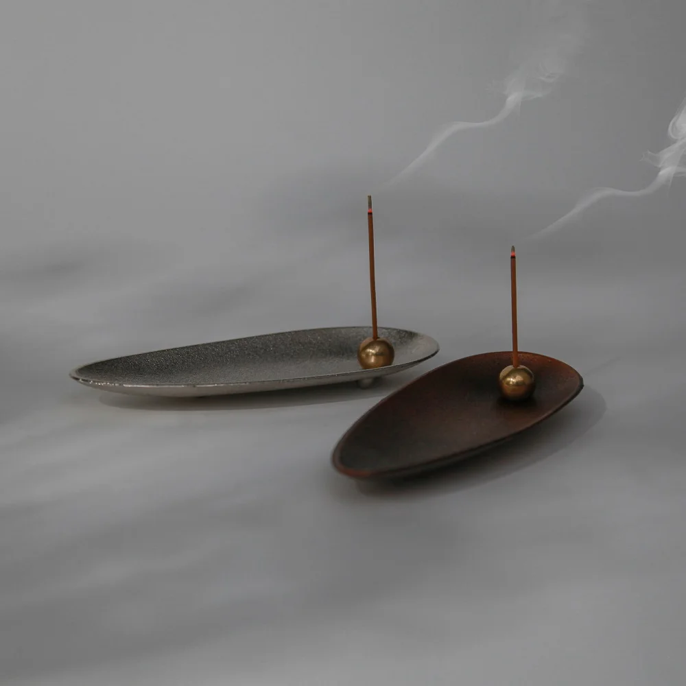 MAXERY Chinese Home decoration luxury mini incense stick modern round custom brass metal incense holder/incense burner holder