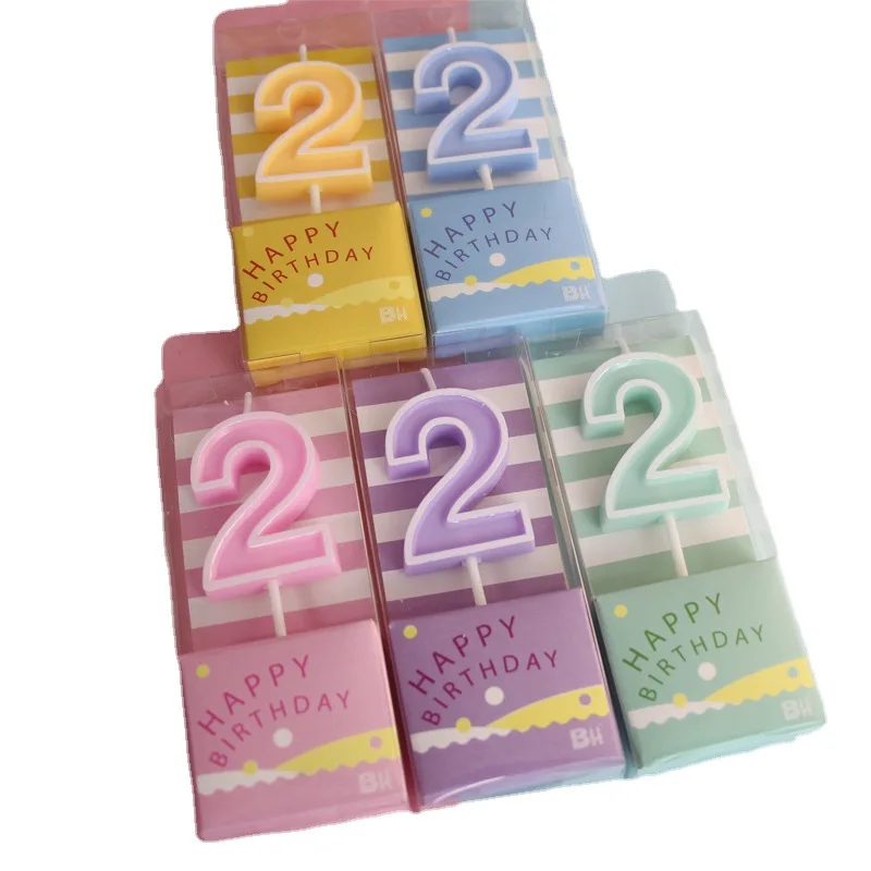 Различные типы свечей с днем