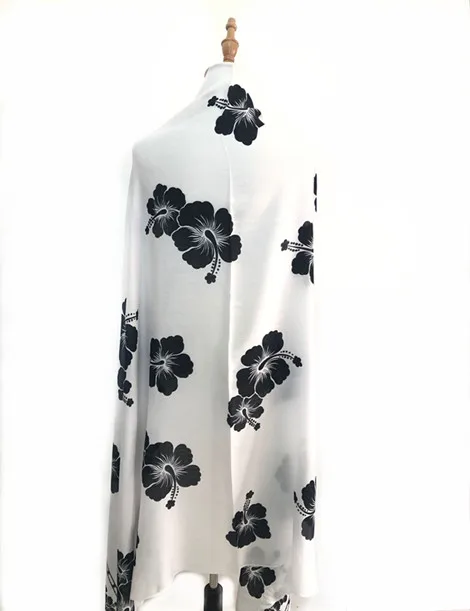 2022 Low MOQ custom Hibiscus printed 100% Rayon sarong pareo perfect beach cover up  beach wrap