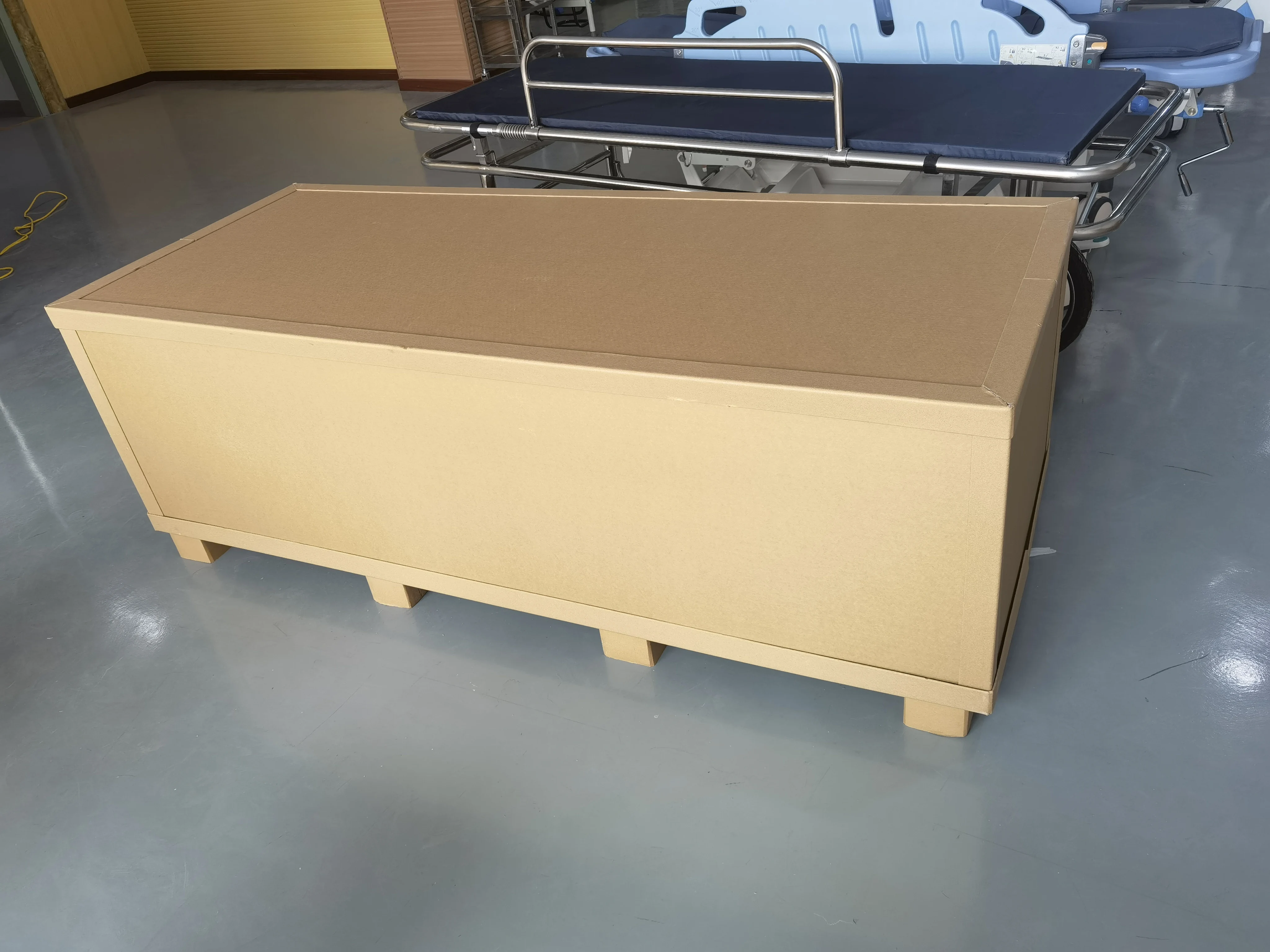 Hospital equipment 3 Section Hi-Low Electric Examination Medical Couch YD-308