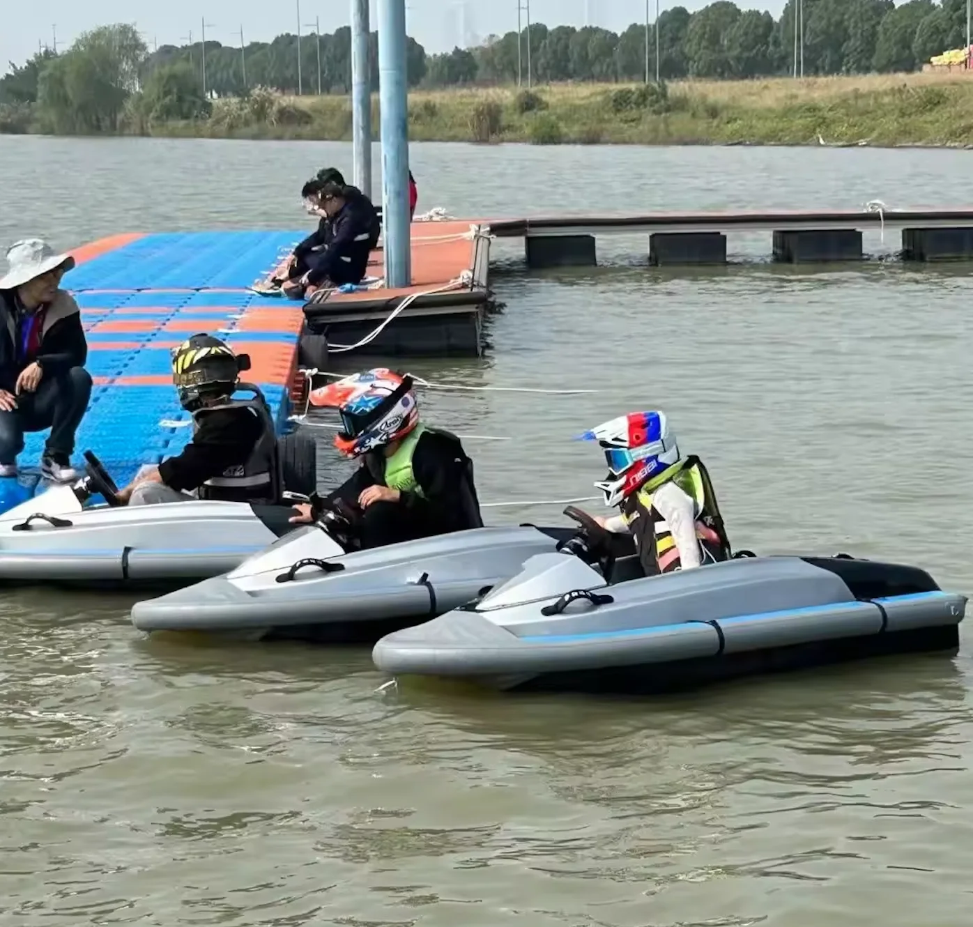 Gokart водные виды спорта гоночный Электрический реактивный автомобиль лодка для продажи из стекловолокна на заказ волнистая мини-лодка серфинга лыж