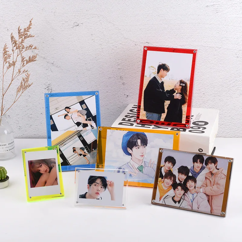 Wholesale star chasing girl desktop small card display table 3 inches transparent acrylic photo frame