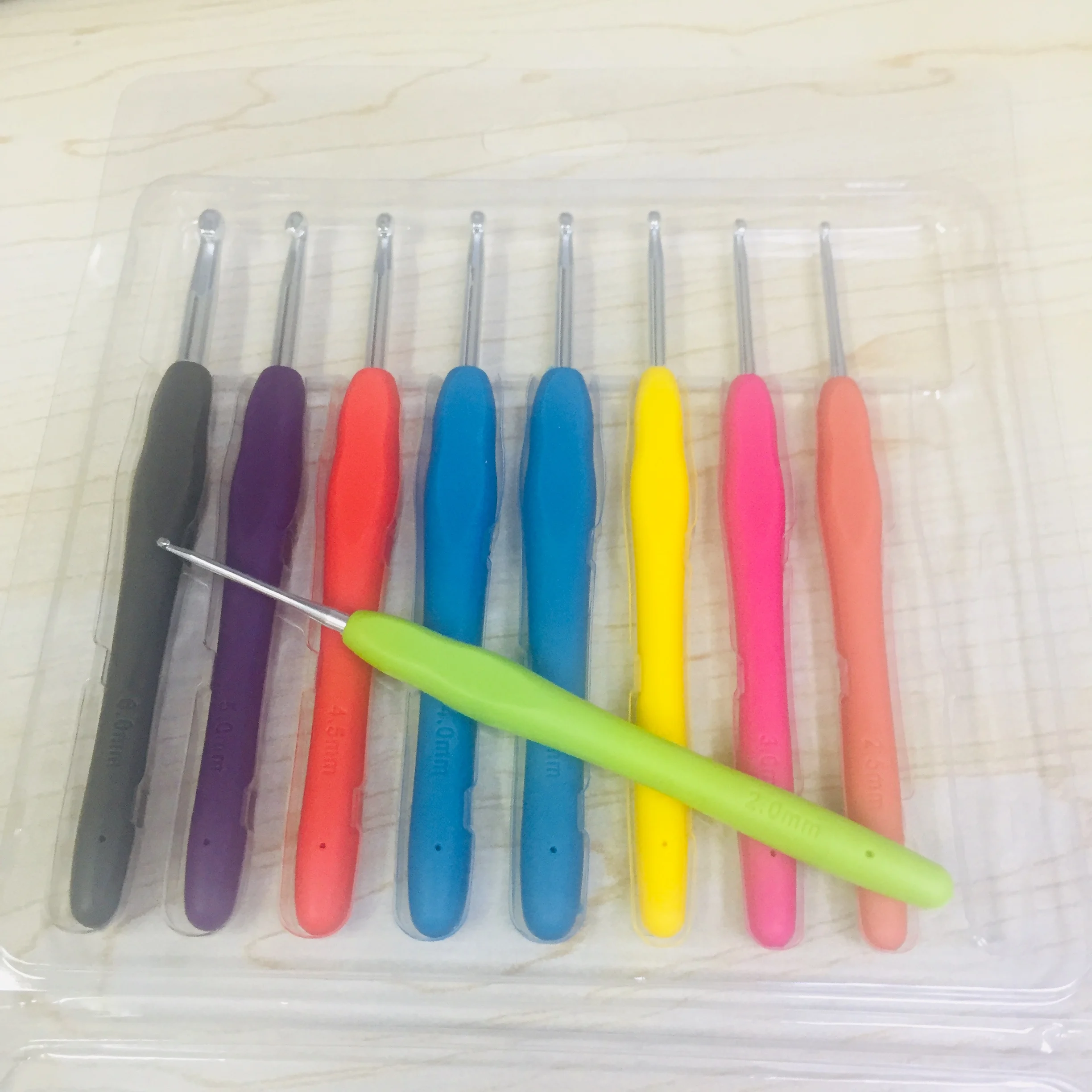 9PCS Pert Set Knitting Tools Sweater Needles New TPR Silicone Lengthened Handle Aluminum Crochet Hook with OPP Bags
