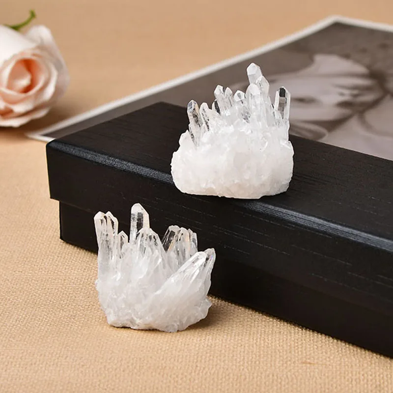 Natural Mineral Cluster Rock Quartz Clear Quartz Crystal Cluster Healing Stone Crystal Point For Home Decoration