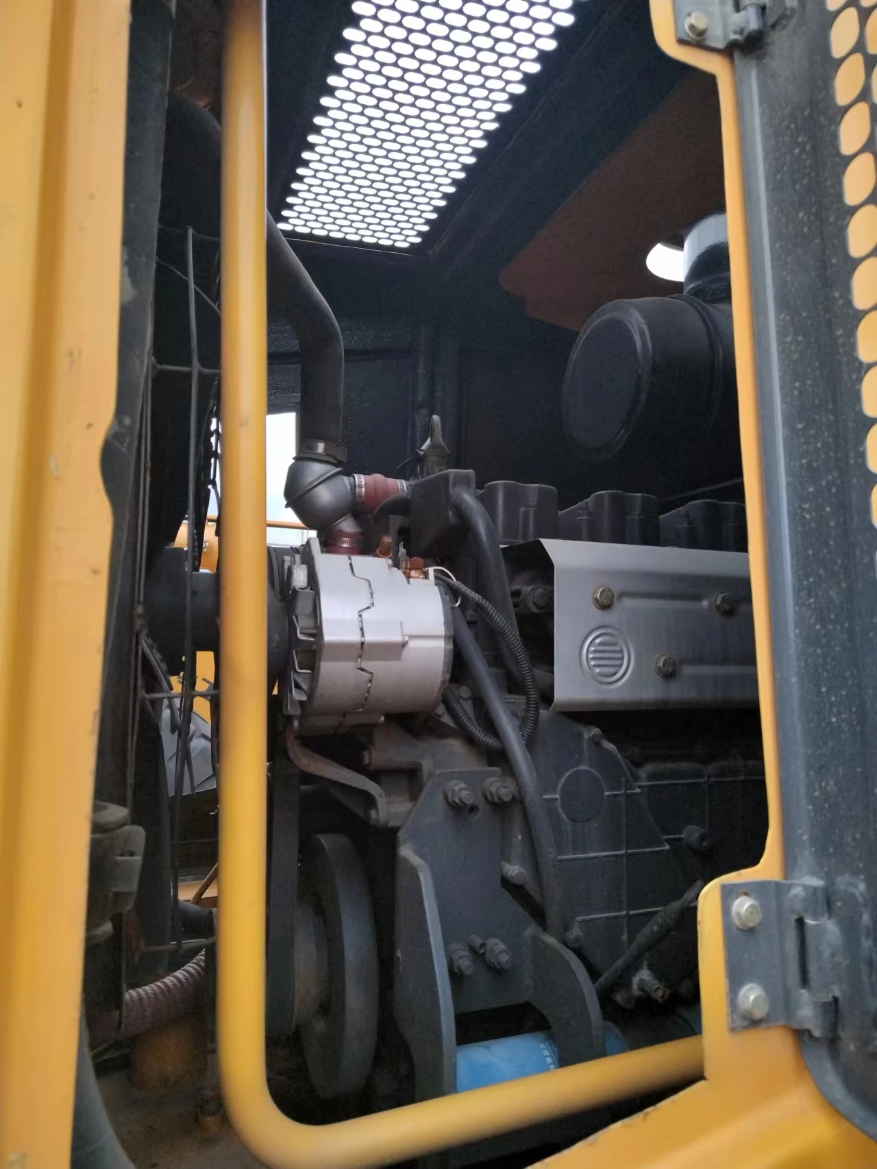 Оригинальная краска и состояние подержанного погрузчика LIUGONG CLG856 lg855n zl50 833b 836b lingon LG956L LG936L колесный погрузчик