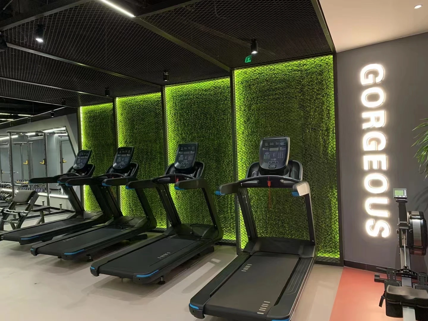 Low Configuration Cardio Training Commercial Motorized 3HP LED and LCD Screen Treadmill For Gym