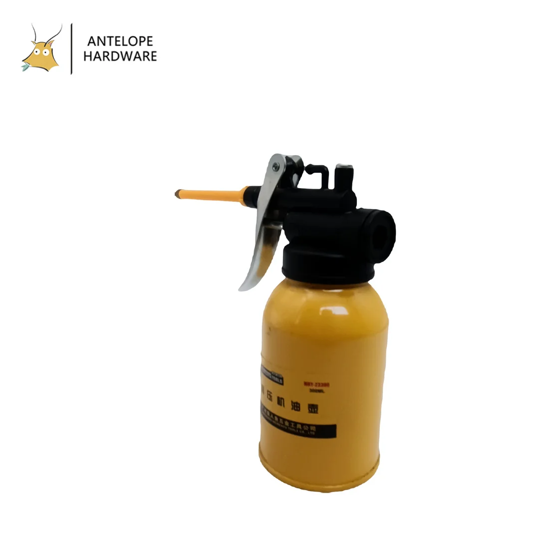 High Pressure Yellow Flexible Nozzle 300g Lubricating Oiler / Oil Can Spray Gun Pot Plastic Steel Pump Oiler