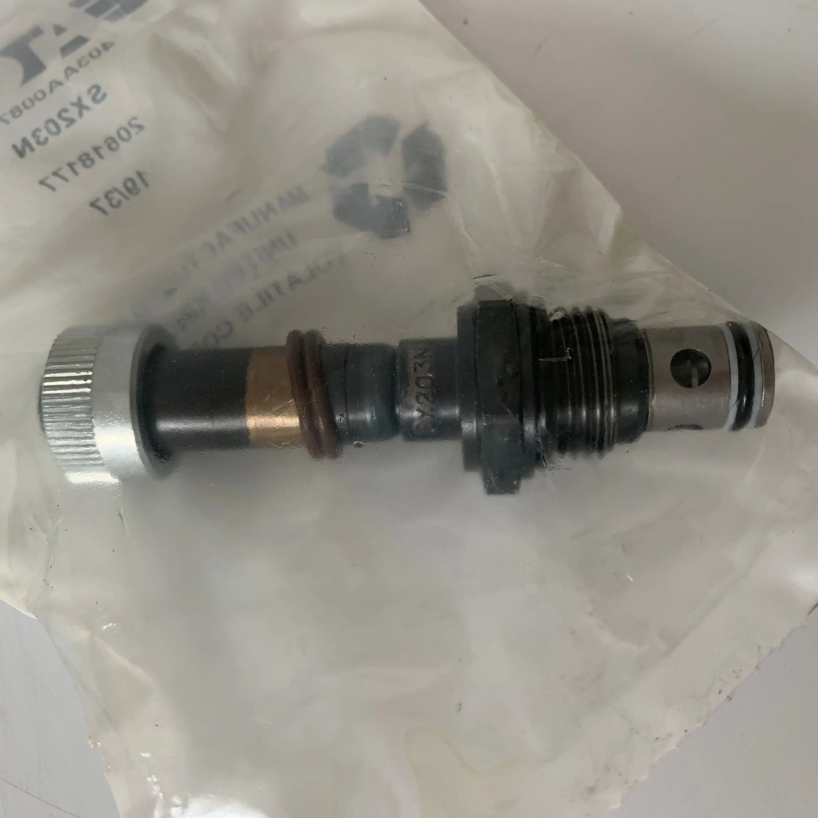 403AA00877A SX203N EATON VICKERS IH original cartridge valve hydraulic valve Made in Mexico HYDRAFORCE SUN HYDRAULICS in stock