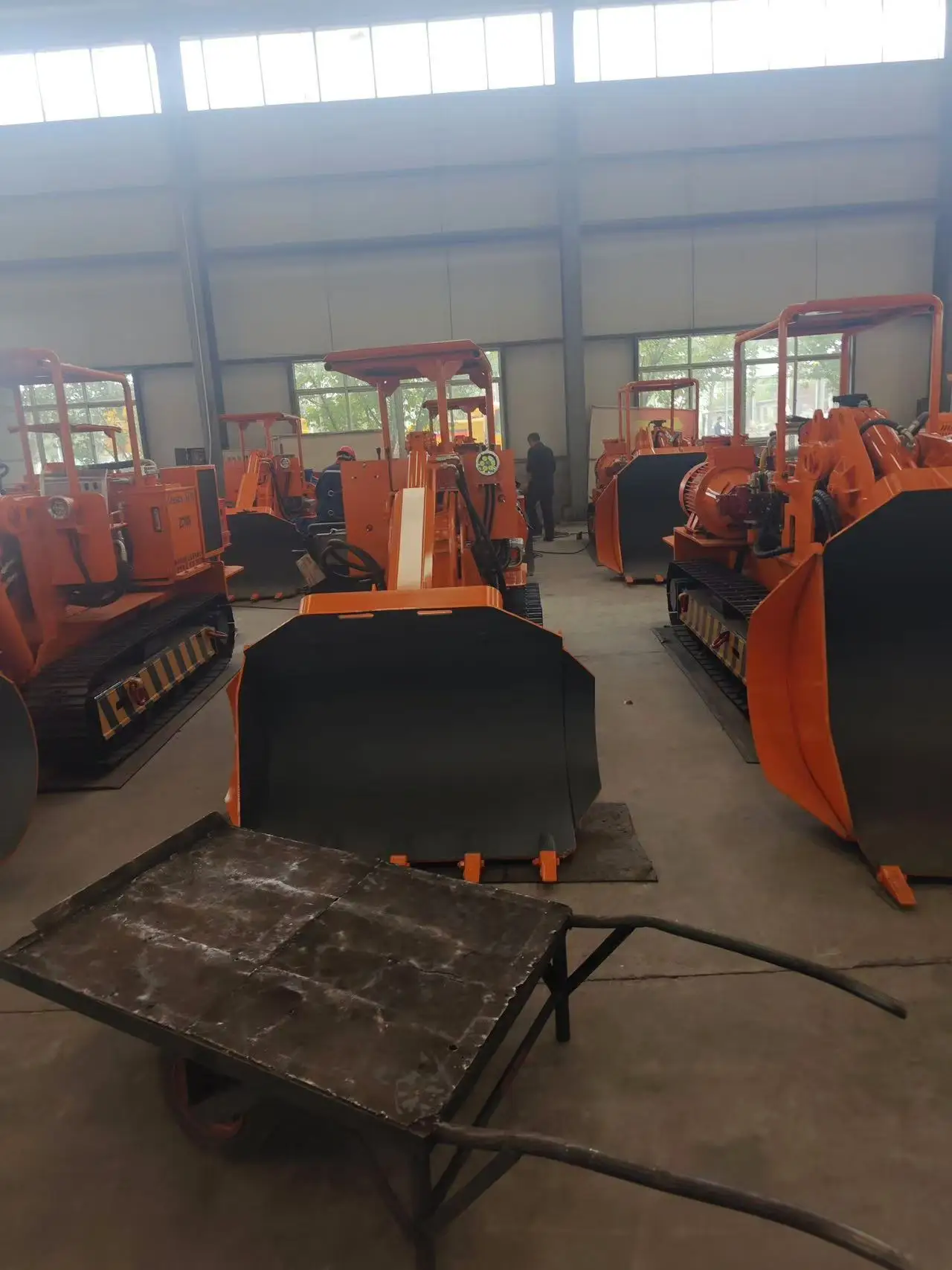 Fascinating Price Powerful Crawler Loader Side Dump Rock Loader Crawler Side Dump Loader