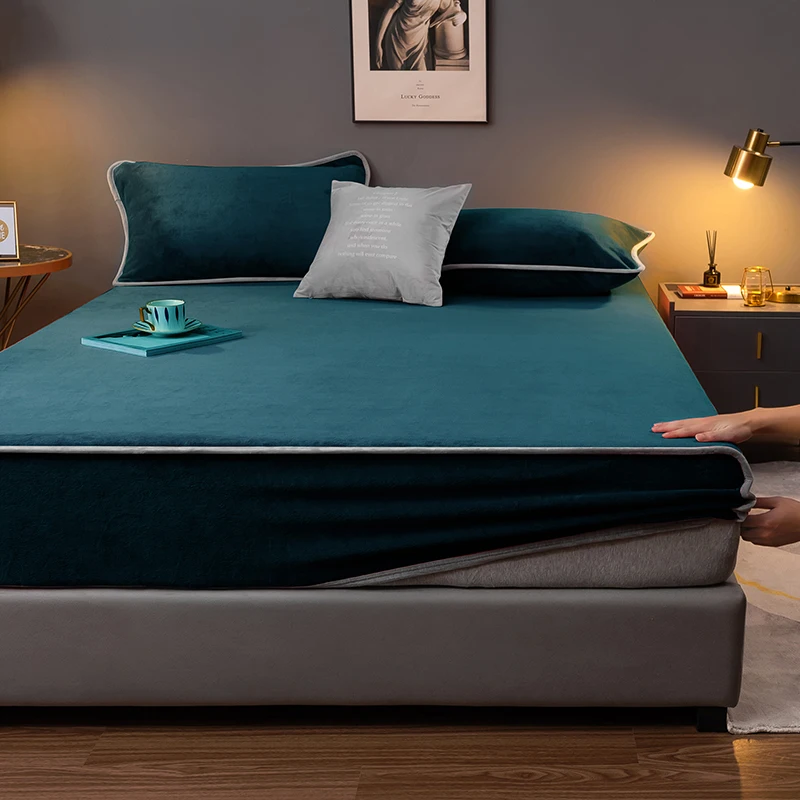 Home textile bedroom set good quality and low price fitted bed