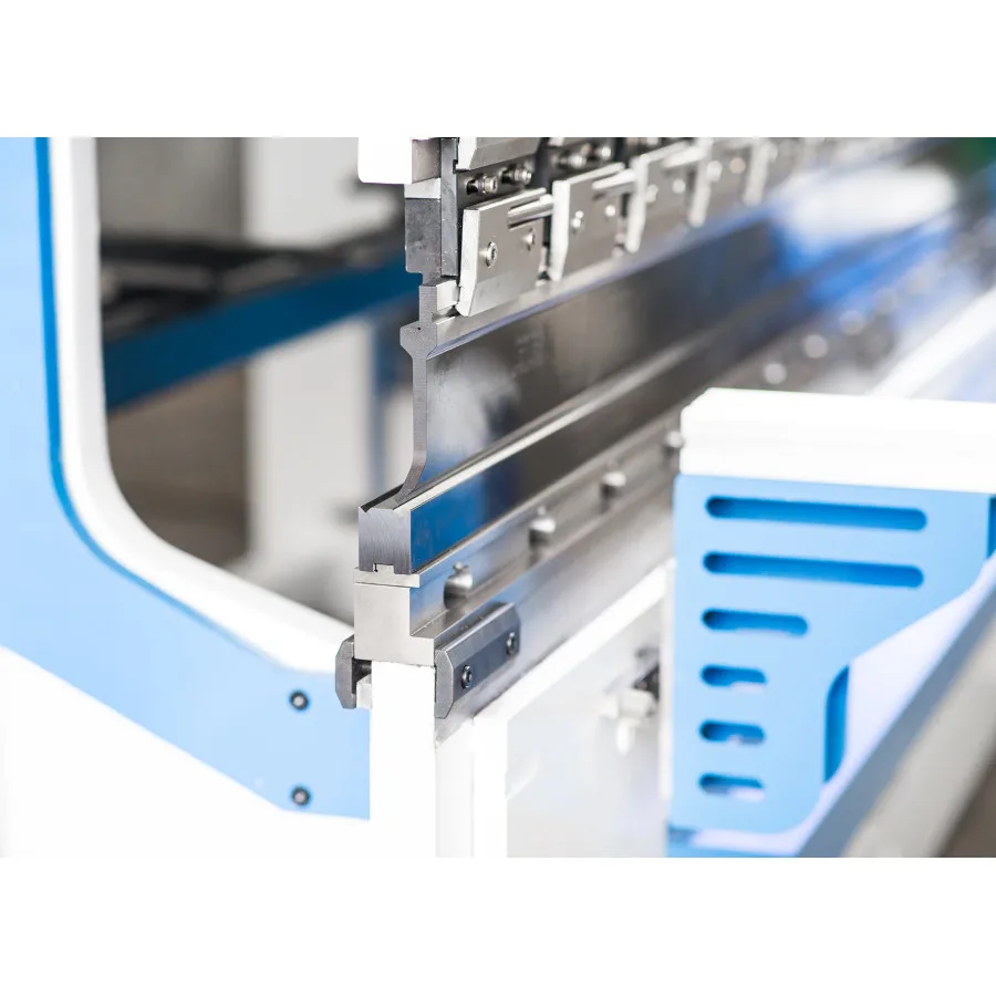 
factory full automatic 160tons 4000mm CNC hydraulic press brake,160tons press brake CE cert 