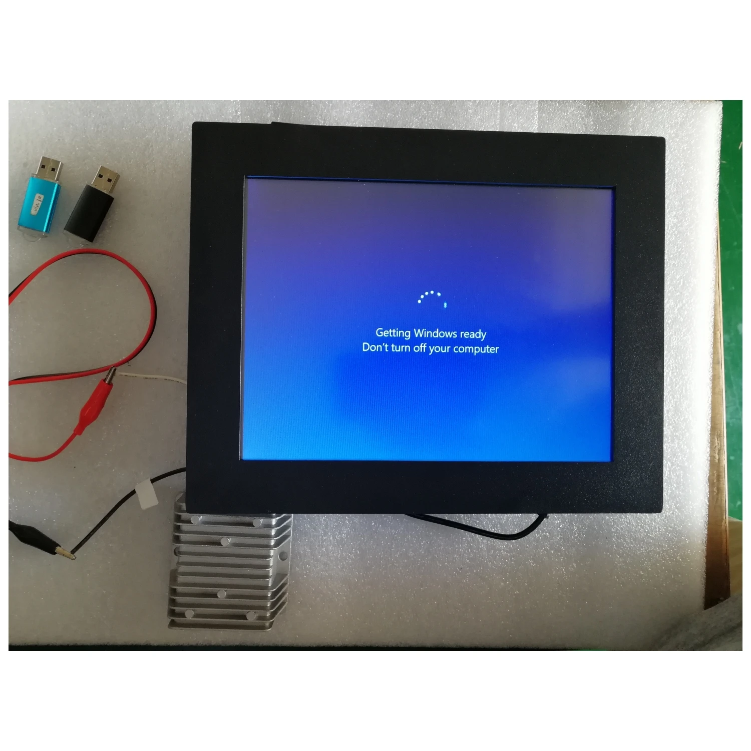 Hot Selling WIFI Connection Interactive LCD Monitor Display PC 19 inch Capacitive Touch Screen All in One Computer