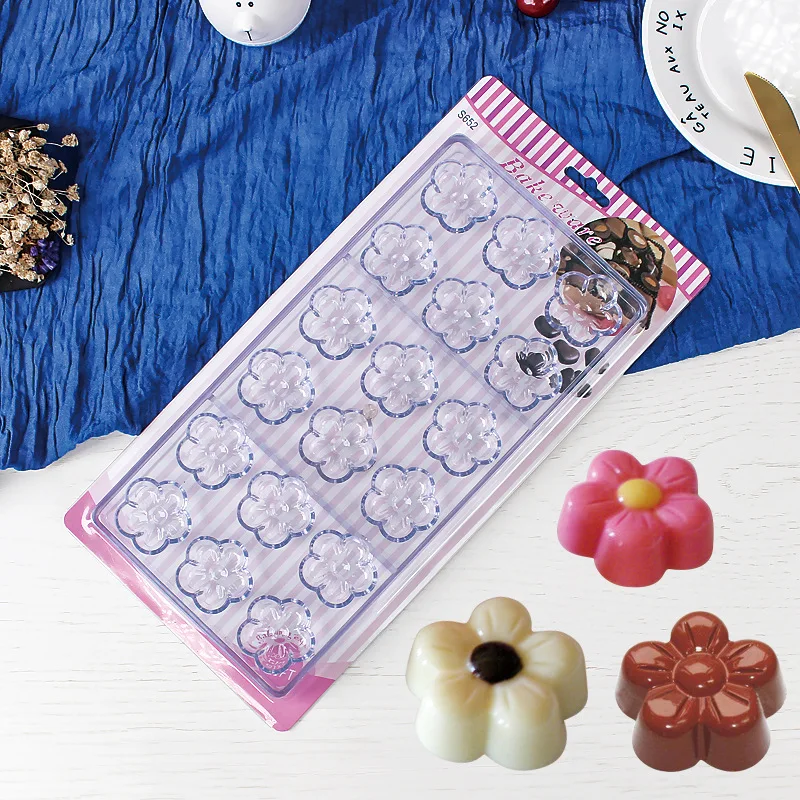 Hot Sale 3D Transparent Custom Chocolate Bar Mold Chess Heart Football Shape Chocolate Mold Acrylic Molds for Chocolate