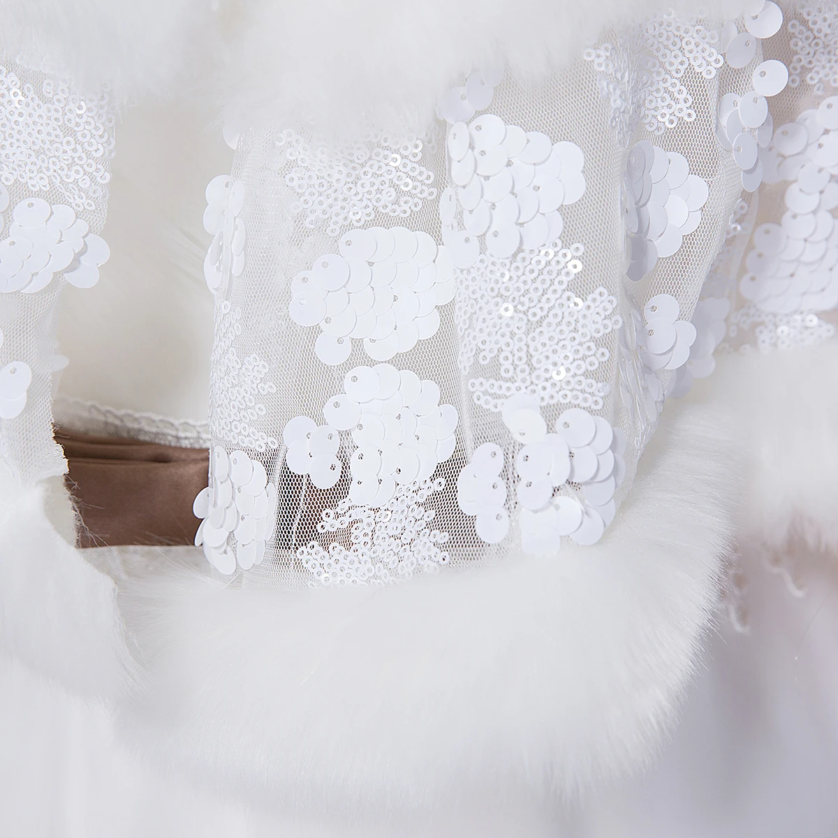 
Wholesale hot sell bride wedding ivory soft plush shawl Wedding accessories mesh sequin shawl 