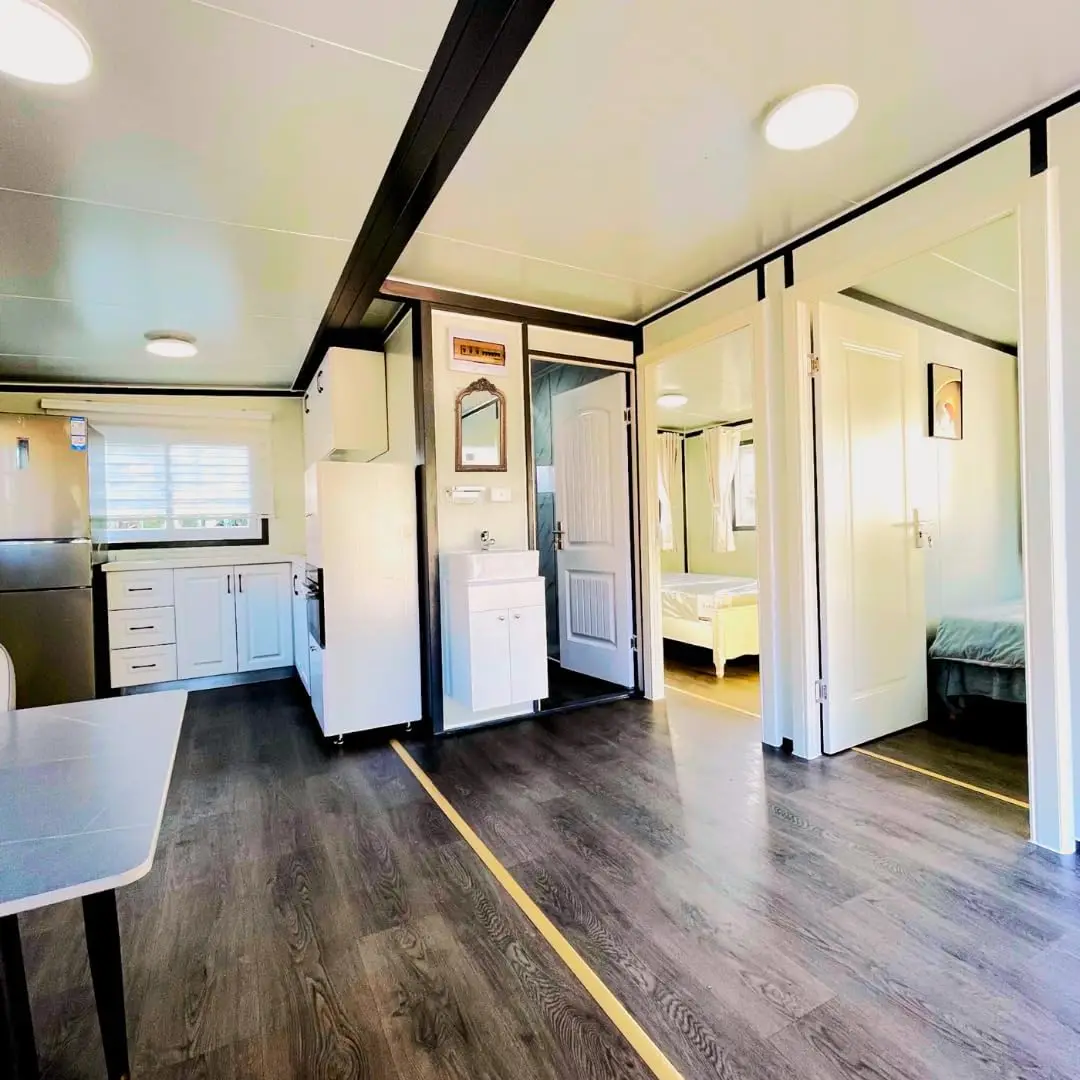 Light Steel Frame Beautiful Bungalow Outdoor Waterproof Pod Portable Fabricated House Modular Office Building