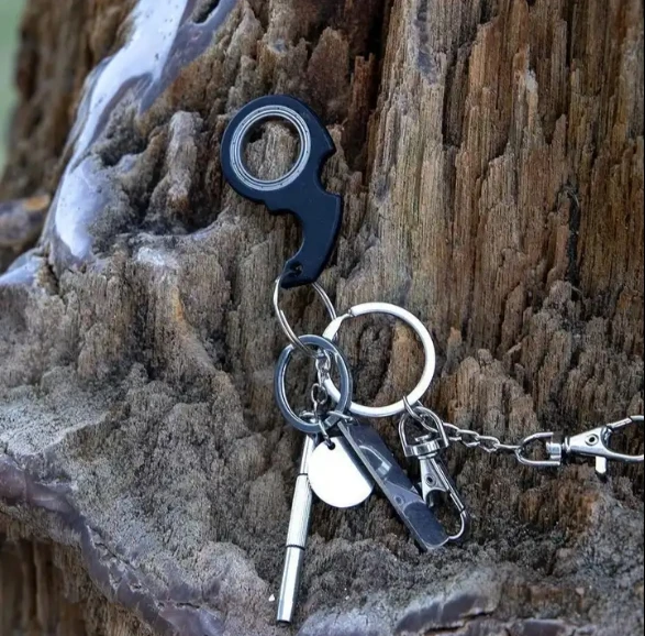 Funny Fidget Plastic Anxiety Relief Keychain Spinner With Luminous Matches Your Ninja Keychain Spinner Karambit Spinner For Keys