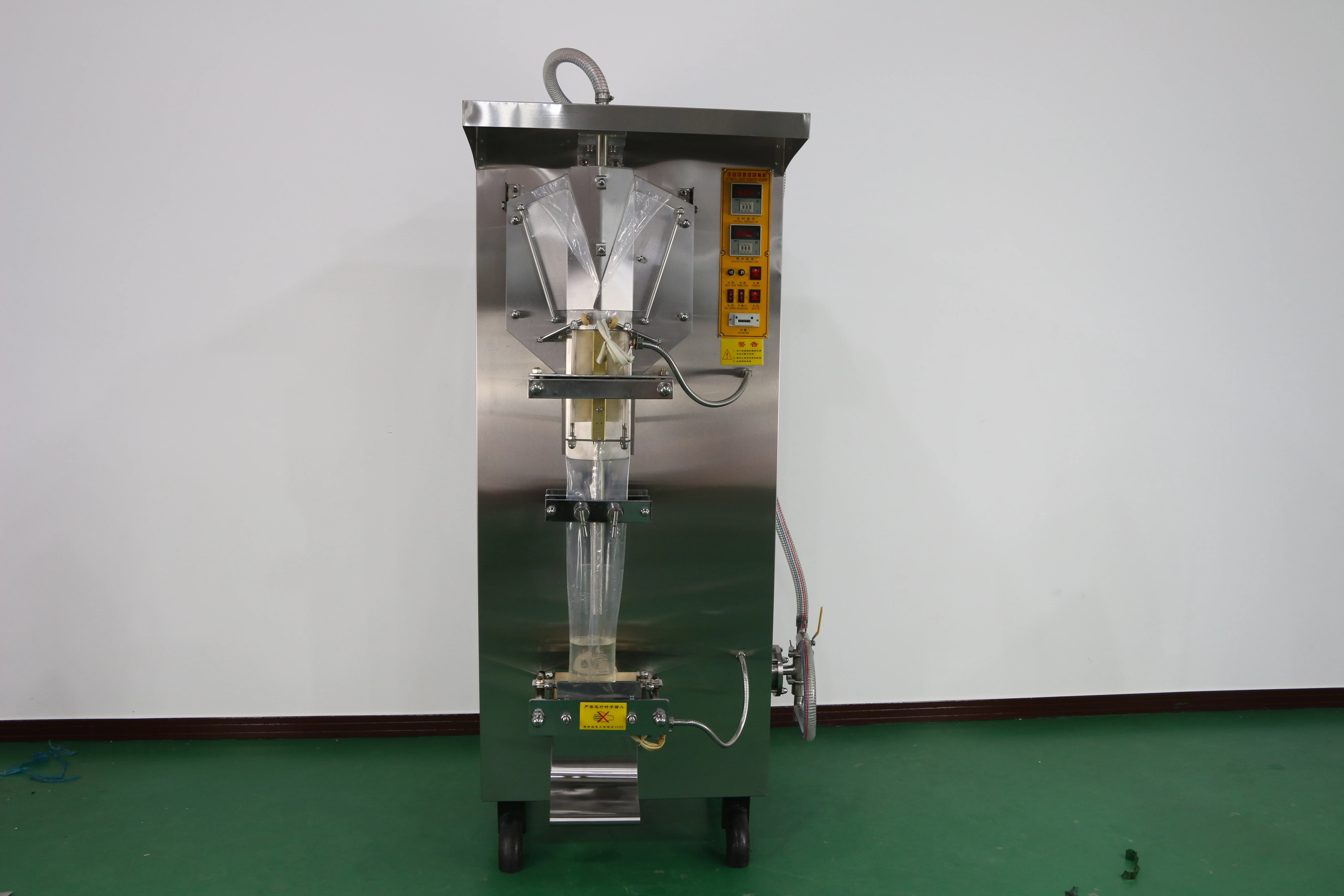 Water Sachet Packing Machine SJ-1000 Good Price for Pure Juice Plastic Beer Milk Video Technical Support Algeria Thailand RUSSIA