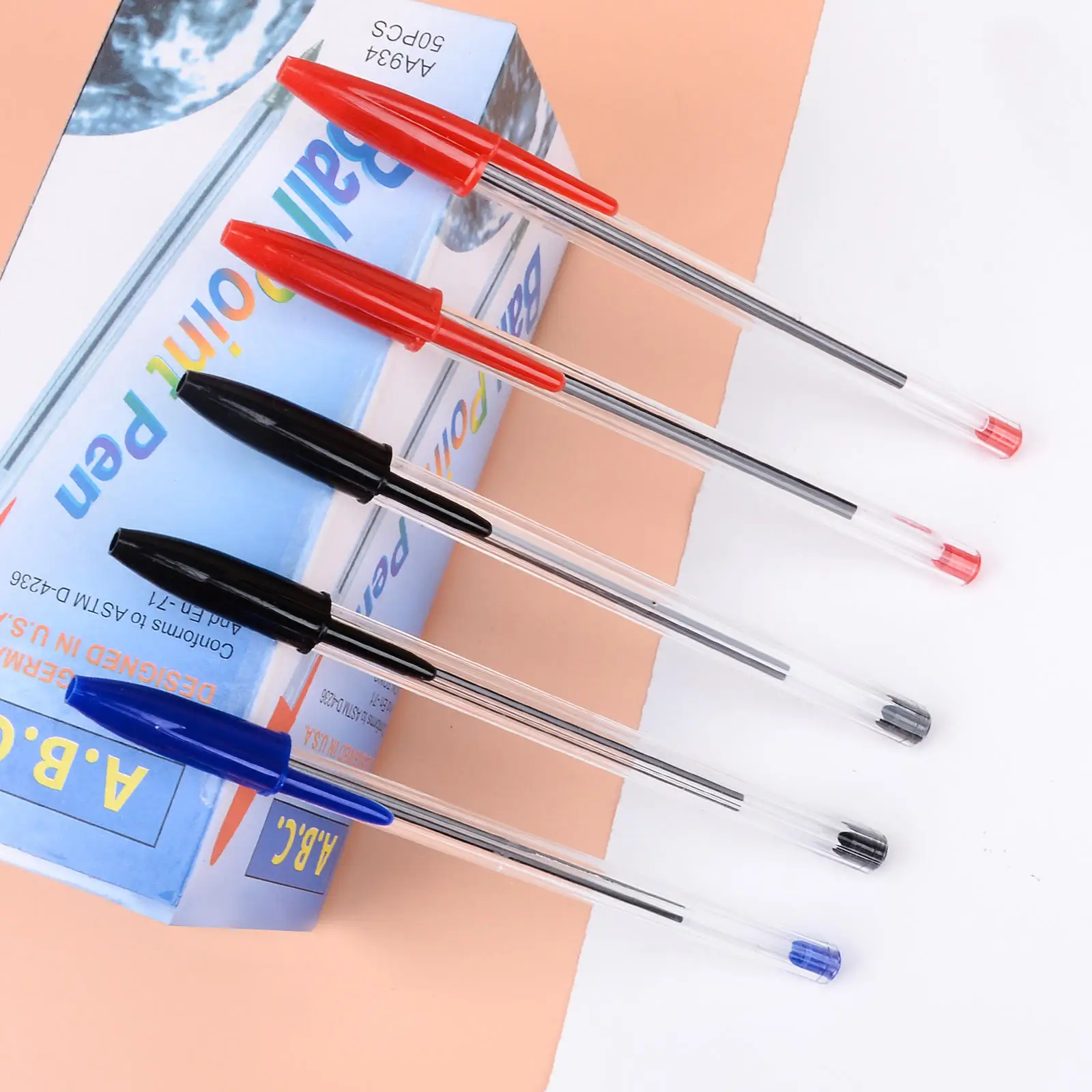 Wholesale 1.0mm Ballpoint Pen Easy To Write Plastic Pen Student Stationery  Ball Point Pen For School 3 colors