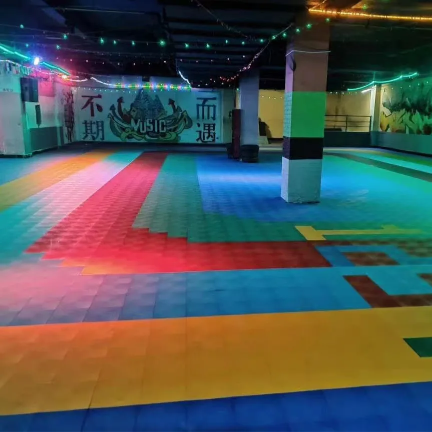 PP Plastic Indoor Inline Hockey Floor Futsal Court Surface sport flooring Manufacturer