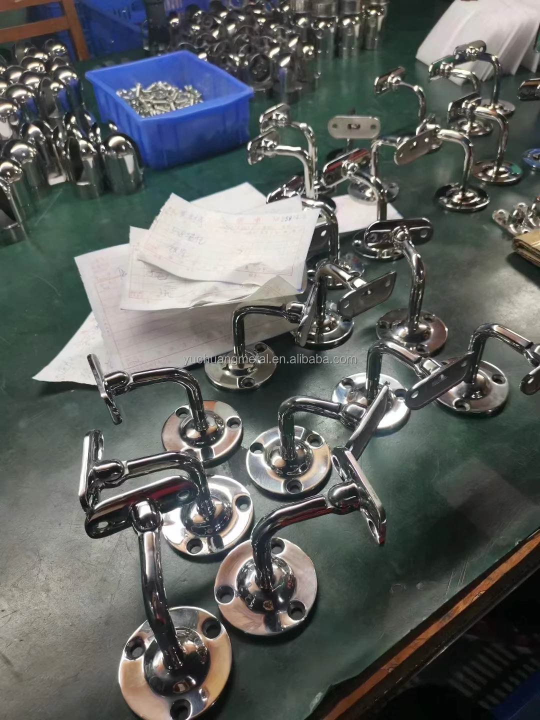 High quality 304 stainless steel adjustable connecting fittings for composite pipes