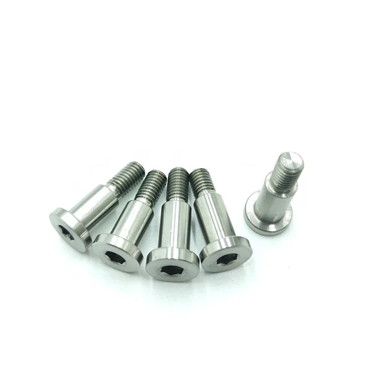 Титановые болты с шестигранной головкой M8 * 35