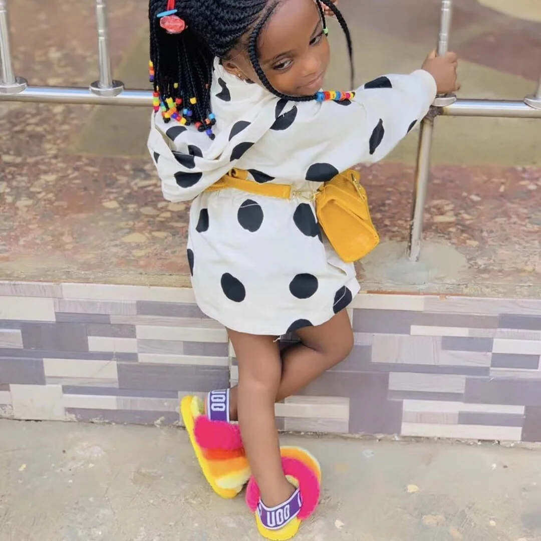 2021 модные пляжные шерстяные детские Тапочки меховые сандалии скользкие зимние домашние женские плюшевые комнатные тапочки