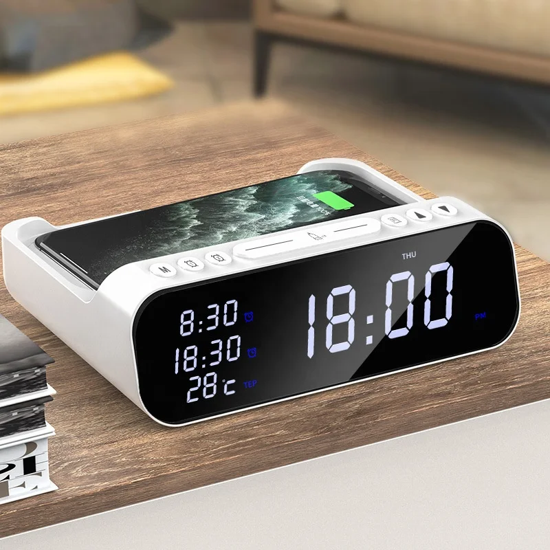 Hot Sell Multi-function 15W Wireless Charger Stations Multiple Devices 15W USB-A Type-C Charger Adapter With Alarm Clock Display