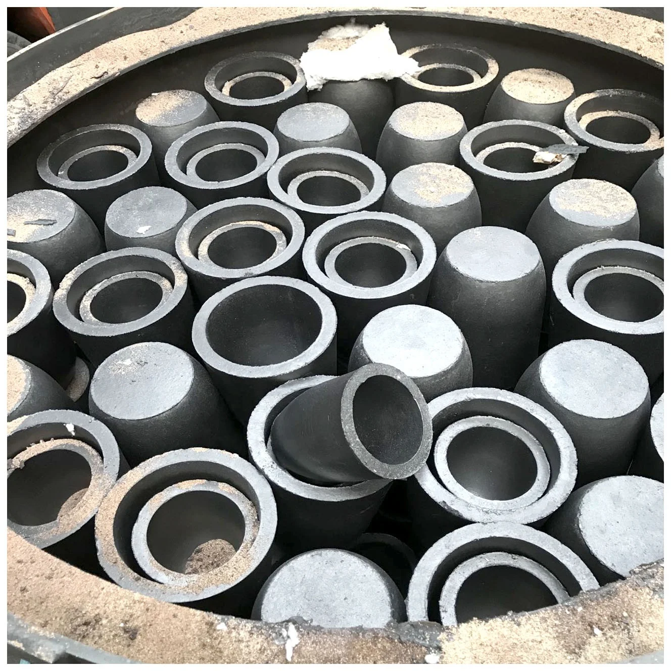 Заводская поставка и изготовление тигля из графитовой глины для рафинирования золота