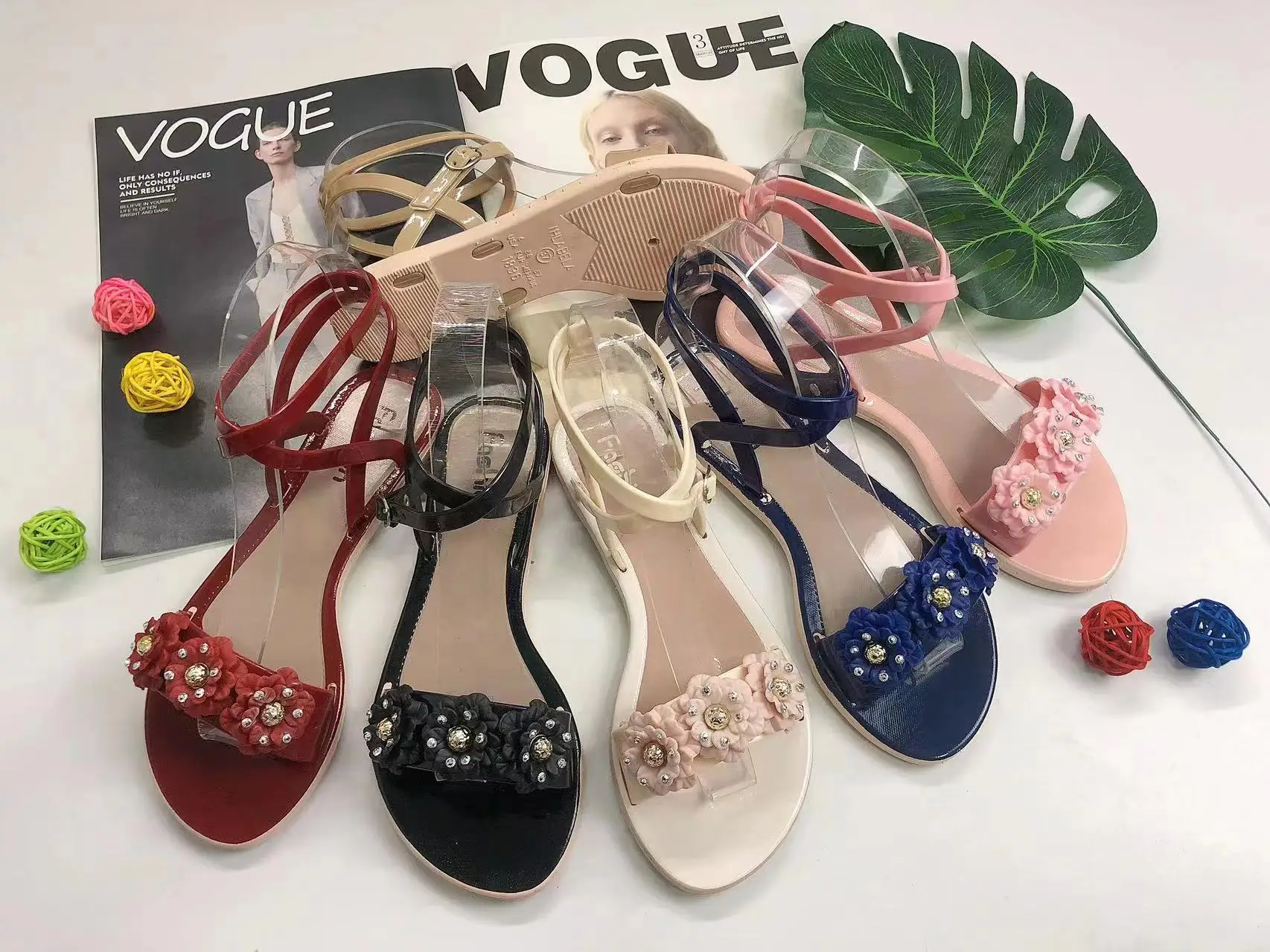 Factory Fuzzy Sandals Slippers Ladies Summer Classic Chappal Women Anti-slip Low Price Sandals