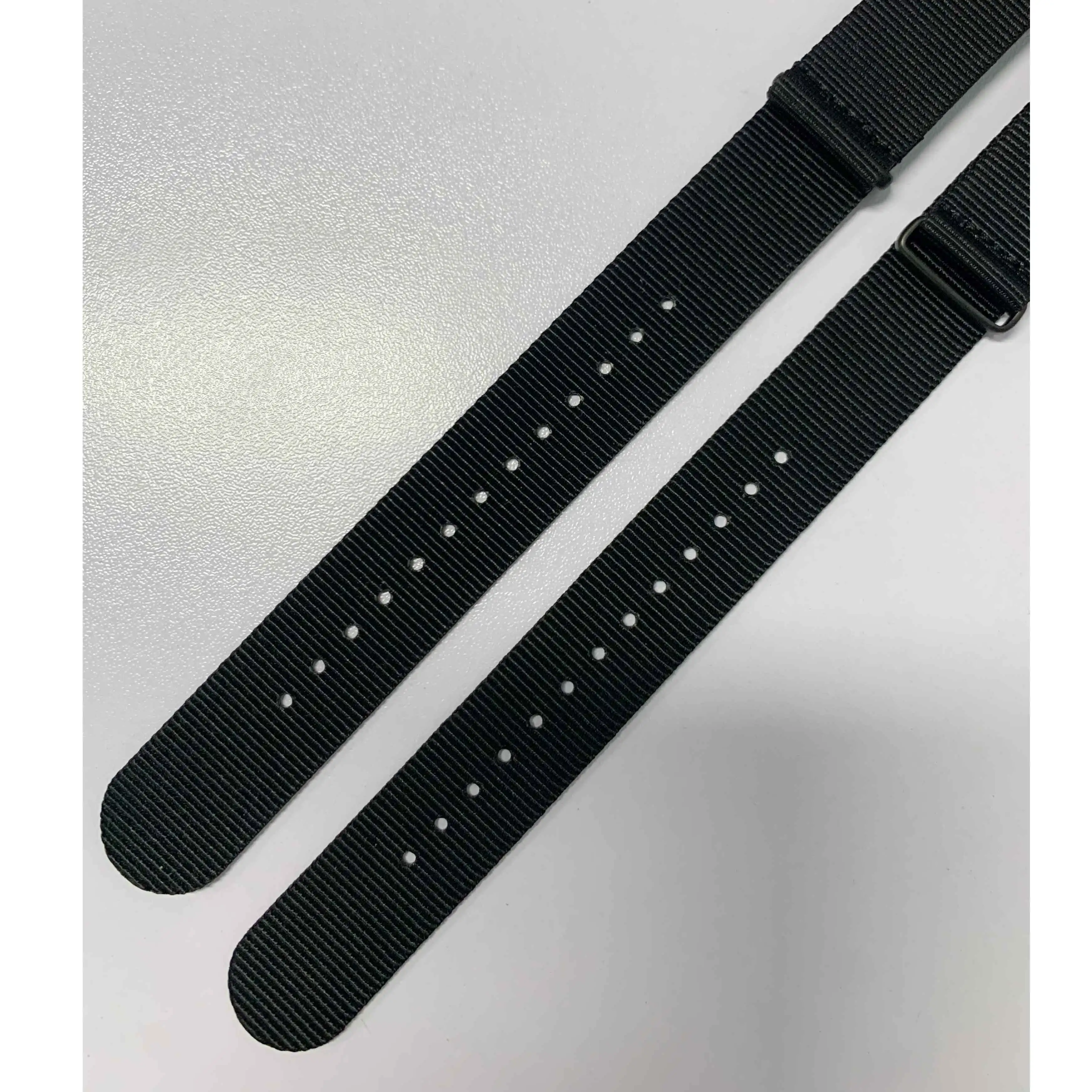 1pieces nylon watch strap 20mm and 22mm wide Black nylon nato strap with PVD buckle stock supplier