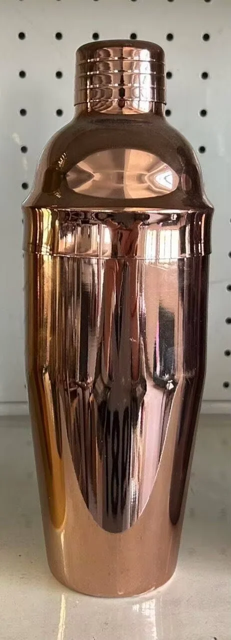 China manufacturer 750ml rose gold  color stainless steel cocktail shaker