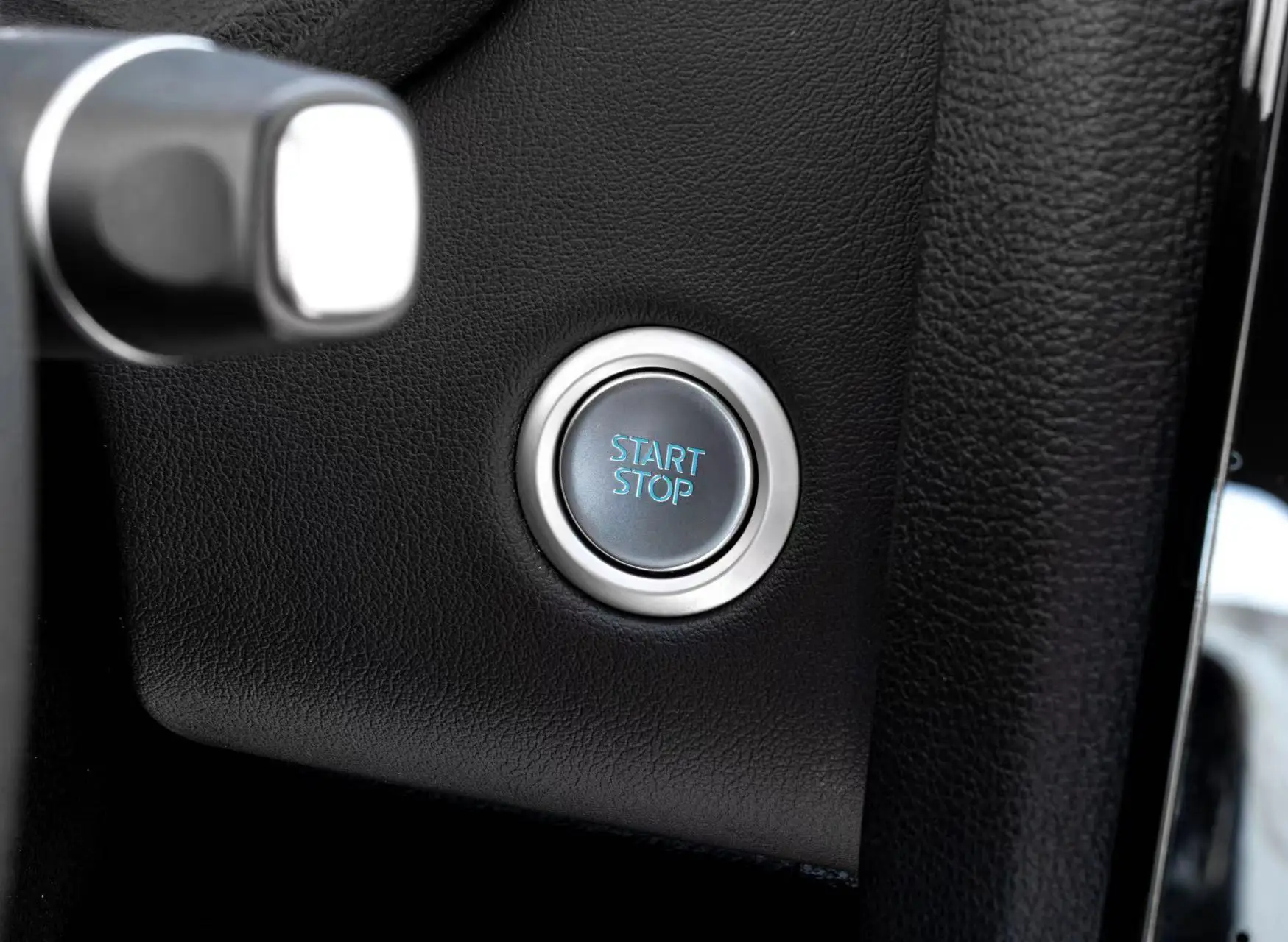 Grand Avenue Diesel 4X2 MT 4X4 MT 4X4 AT cheap price Euro II for sale