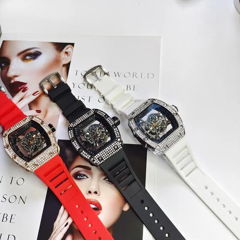 Luxury man new Silicone watch for male personality cool trend high quality male quartz wristwatches
