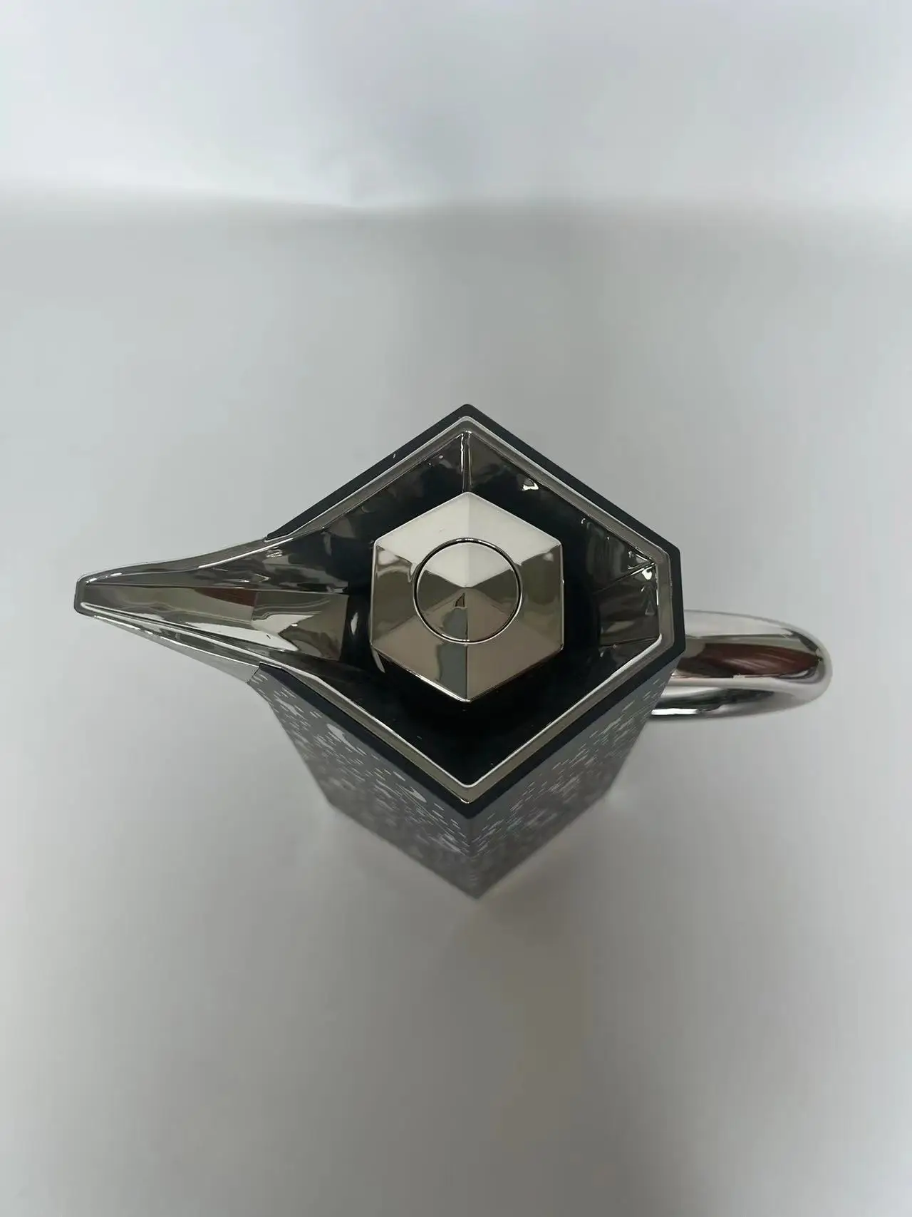 2023 New season arrival thermos vacuum flask water bottle black moon star silver  1 liter