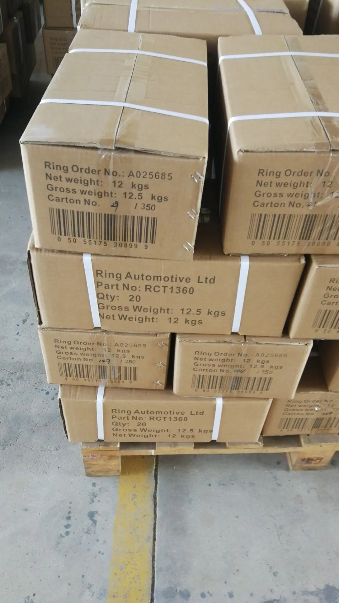 Car Triangle Safety Warning Reflective For Day and Night Foldable Emergency parking sign