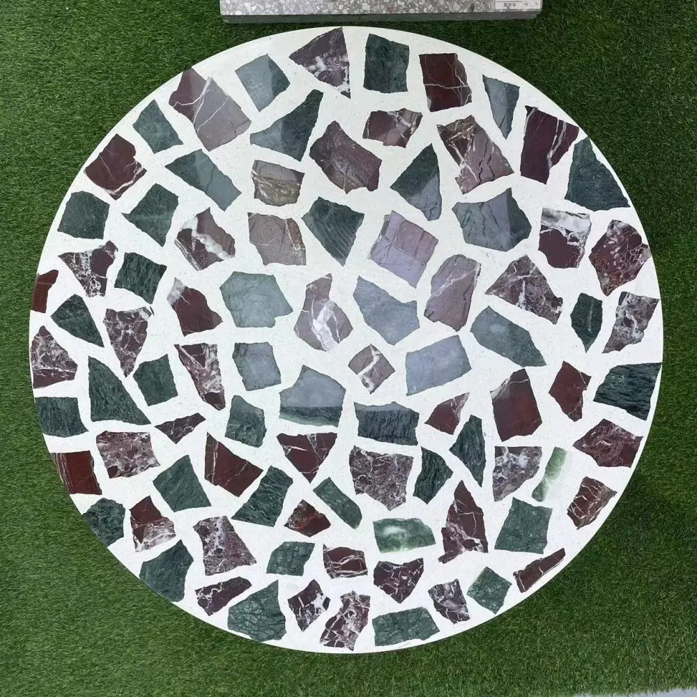 Мозаичный кофейный столик в скандинавском стиле