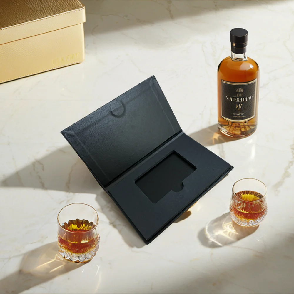 High-End Custom Logo Fancy Paper Card Case Hot Stamp or Silk Screen High Quality Box for VIP Credit Card Gift Membership