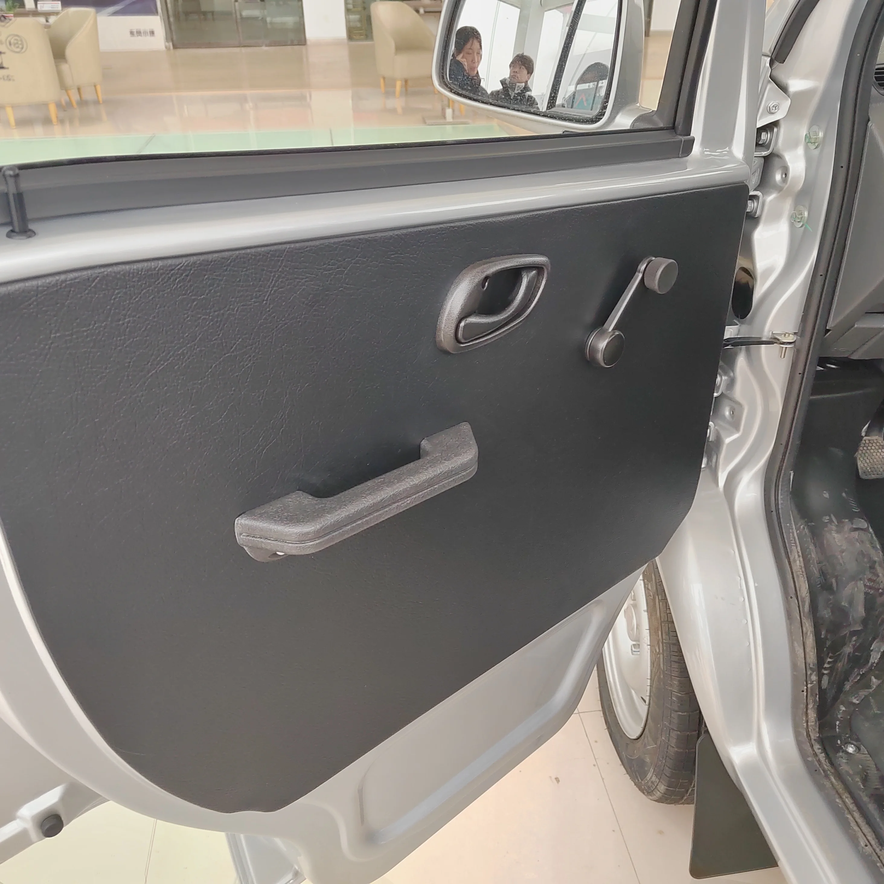DONGFENG K01 CARGO TRUCK
