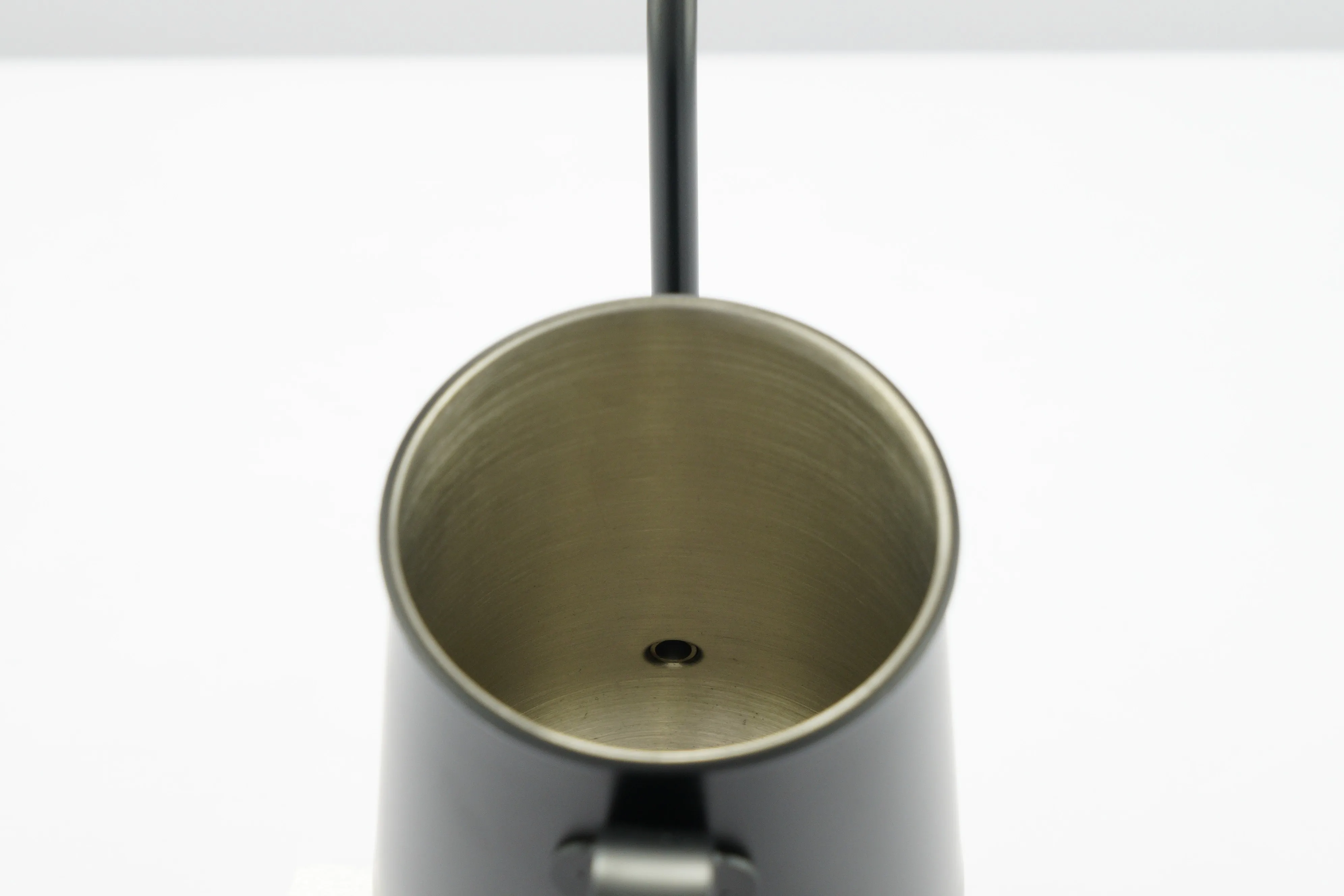 Japanese Style 600ml Stainless Steel Pour over Drip Coffee Kettle Portable with Black Safety Coating Wooden Handle Kitchen Set