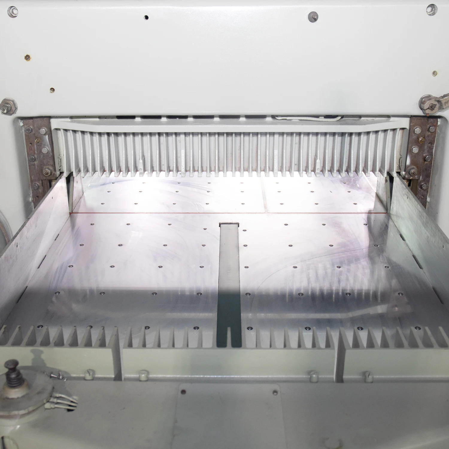 Factory Price Trade Assurance Manufacturer Office Electric Automatic Industrial Guillotine Cutting Paper