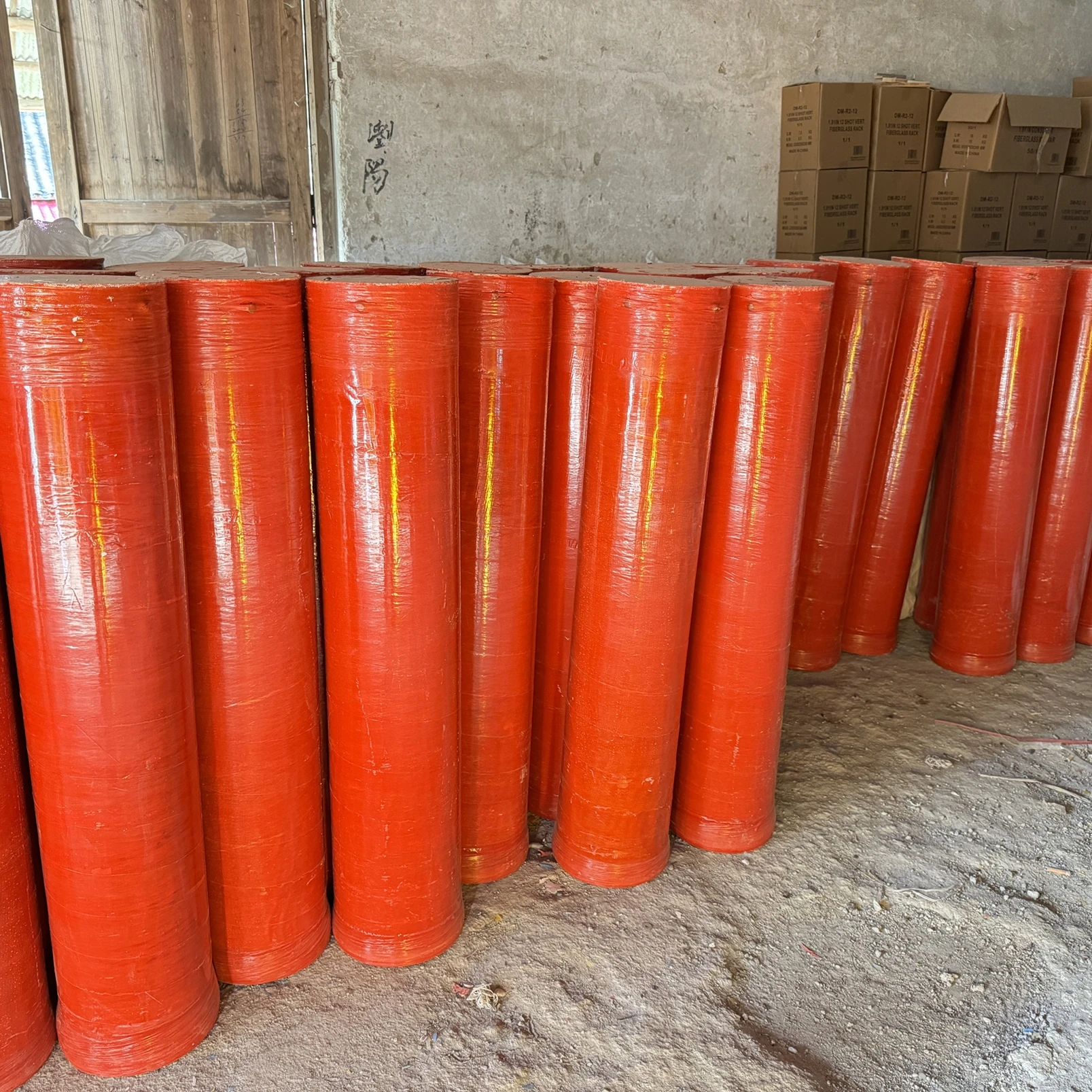 hot sale fiberglass firework cake or display shell fireworks 4 inches mortar tubes for Parties