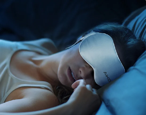 2022 graphene heated silk massage eye mask