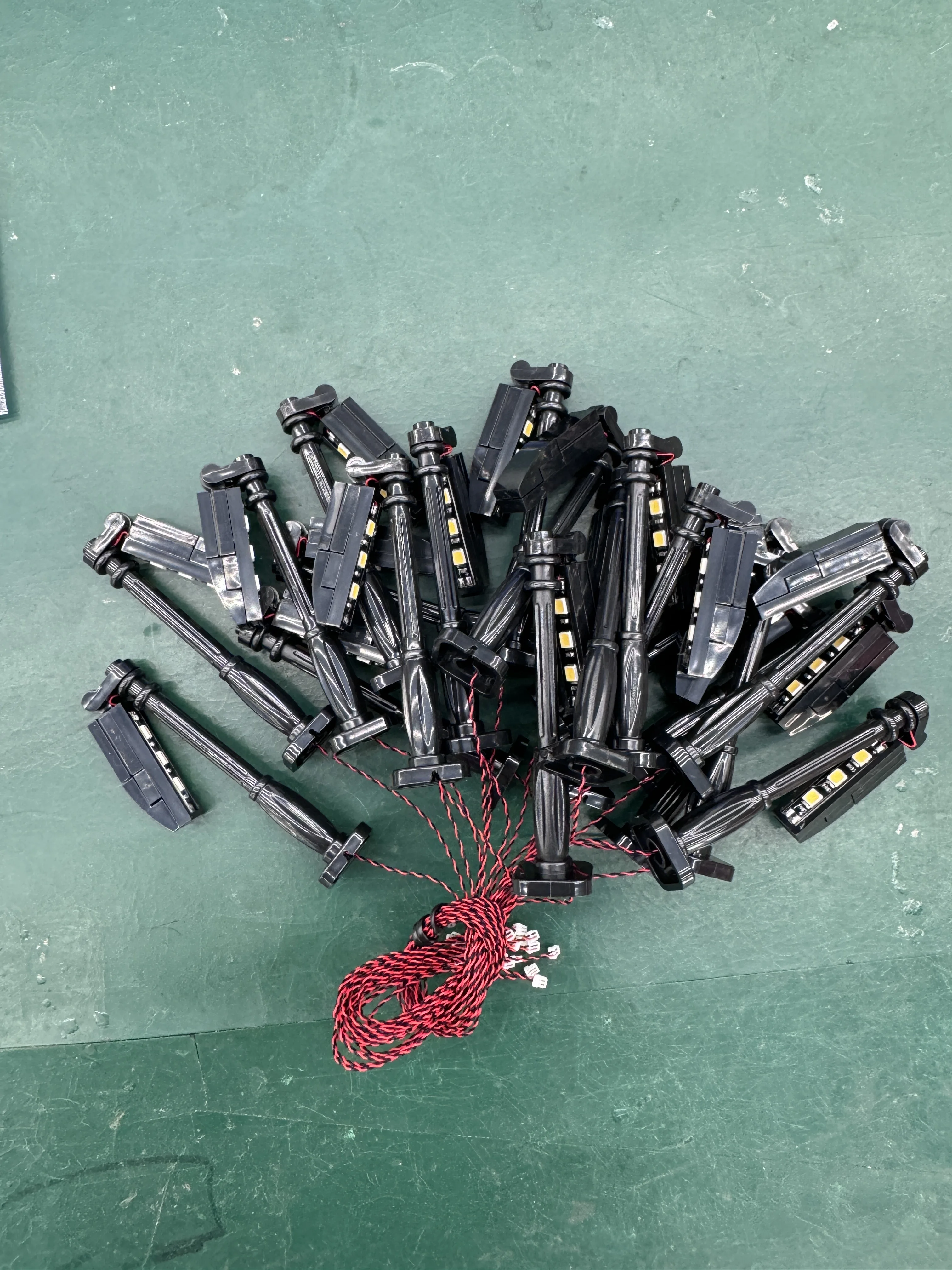 DIY lighting accessories building blocks 0.8 small port 4P RGB seven color light flash toy light accessories